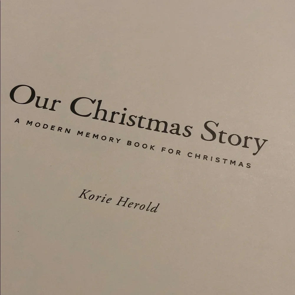 Our Christmas Story Memory Book — Green